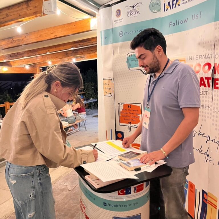 Donación de Libros a la Biblioteca de la Universidad Uludağ de Bursa